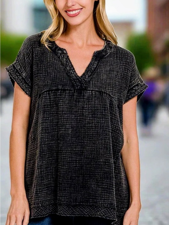 Zenana Outfitters Tops - Zenana Outfitters Acid Washed Black Short-Sleeve V-Neck Top with Pockets